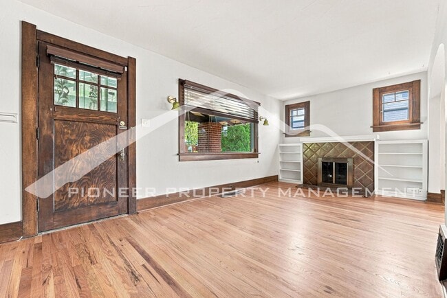 Photo - 821 S Grant St