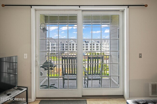 Photo - 33 Cooper Ave Unit 402