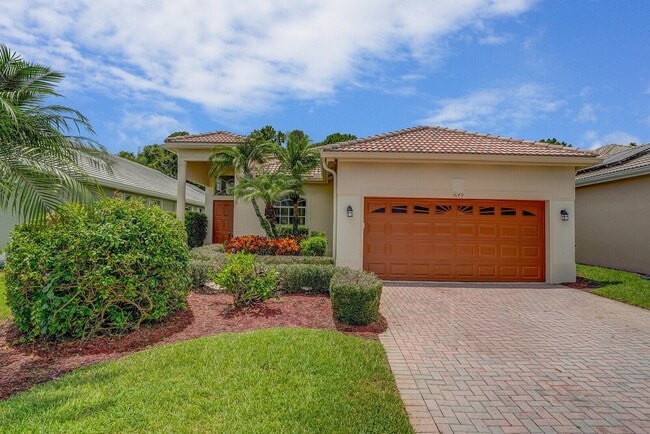 Photo - 1649 Ballantrae Blvd N