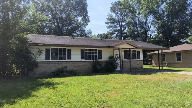 Building Photo - 2401 Howard Dr Rental