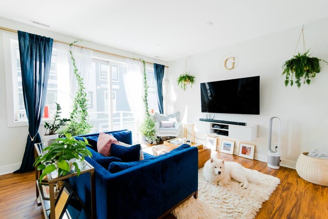 Photo - 635 Fairview Ave NE Unidad 3