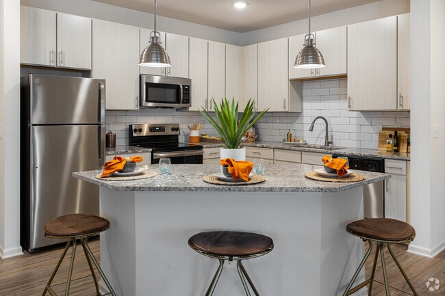 2BR, 2BA - 1,108SF