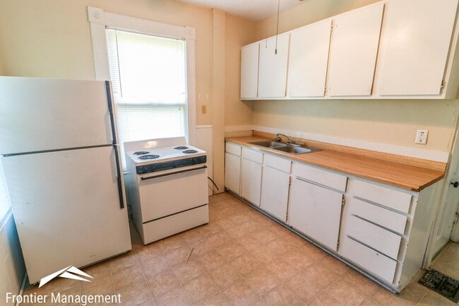 Photo - Perfectly located duplex near downtown Manhattan and City Park!