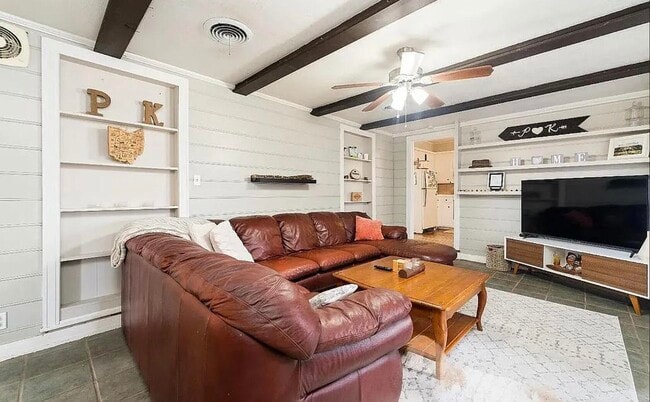 Photo - 2402 29th St