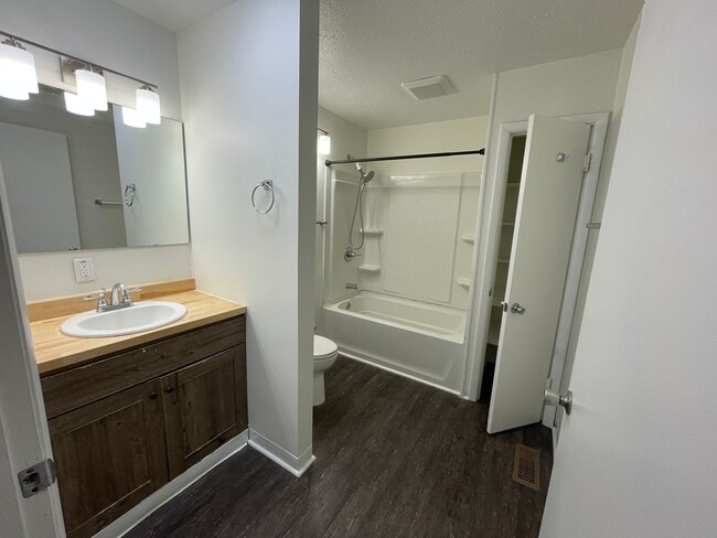 Photo - Spacious 3bed/1bath
