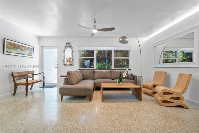 Photo - 2951 Jefferson St