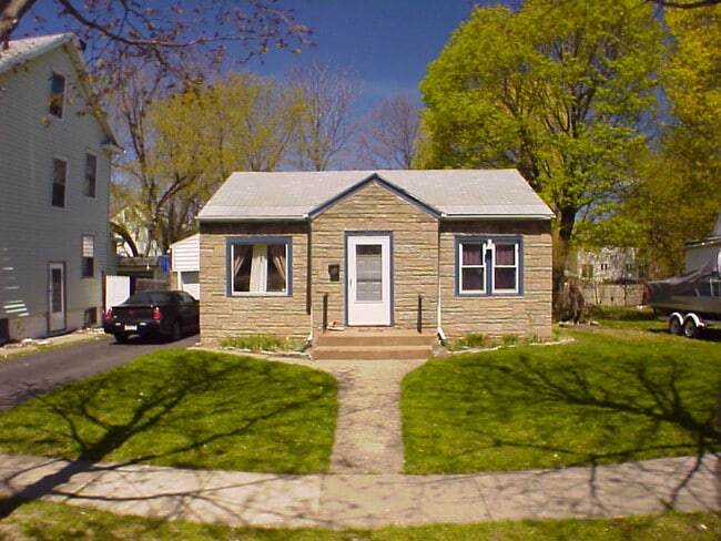 Photo - 44 Locust St House