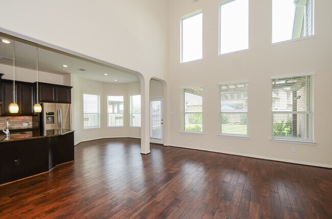 27031 Drybank Creek Ln