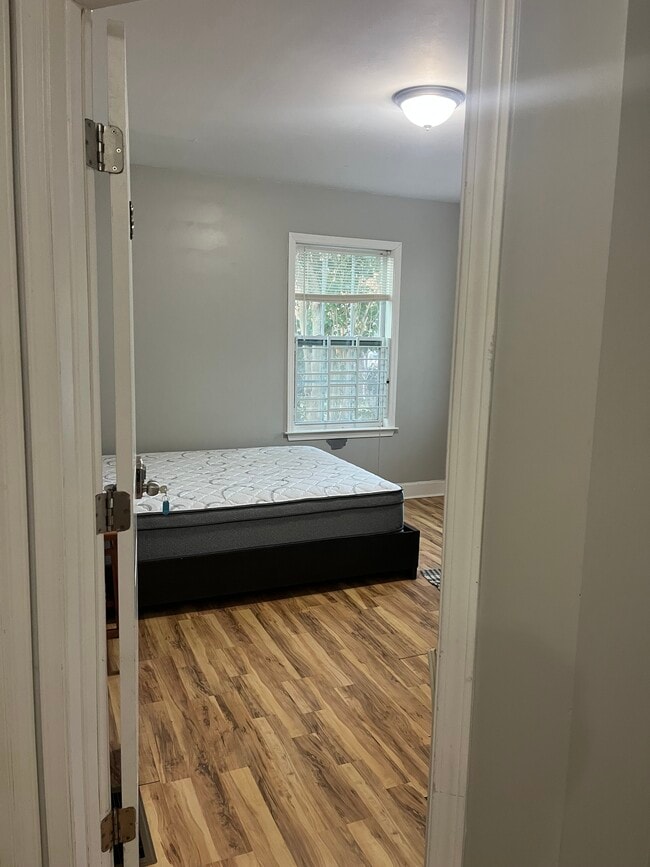 Photo - Fully-Furnished Rooms for Rent