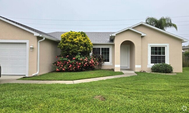 Building Photo - 823 Del Mar Cir Rental