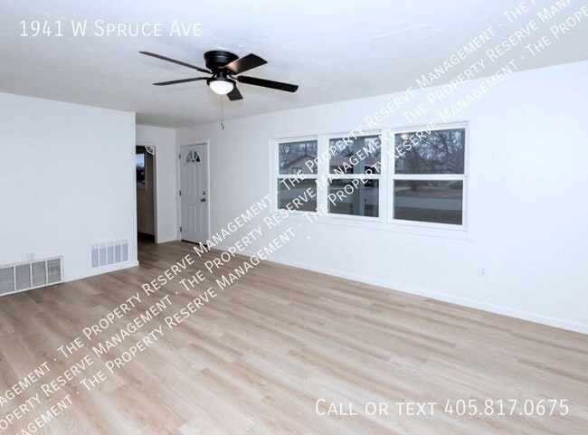 Photo - 1941 W Spruce Ave