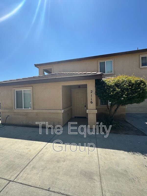 Photo - 2116 W Lark Ave Casa