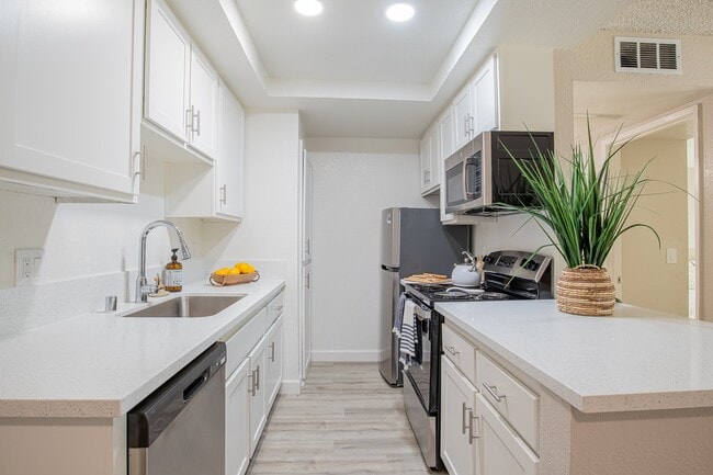 Metro 3610 Apartments