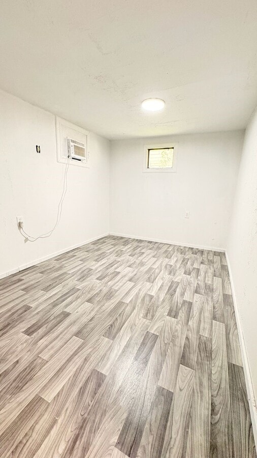 Photo - 705 Fidelity St