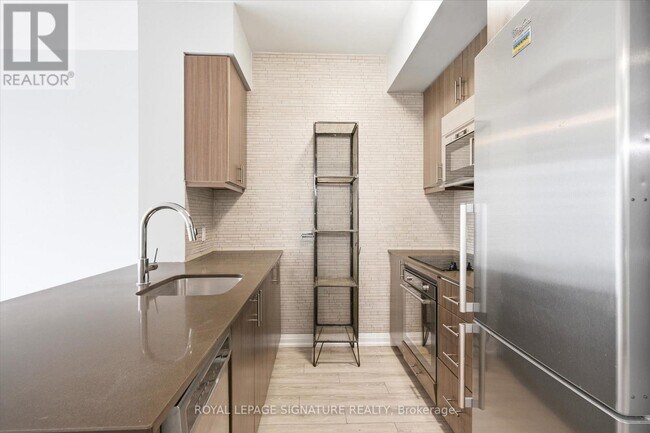 Photo - 6 Eva Rd Unit GL5