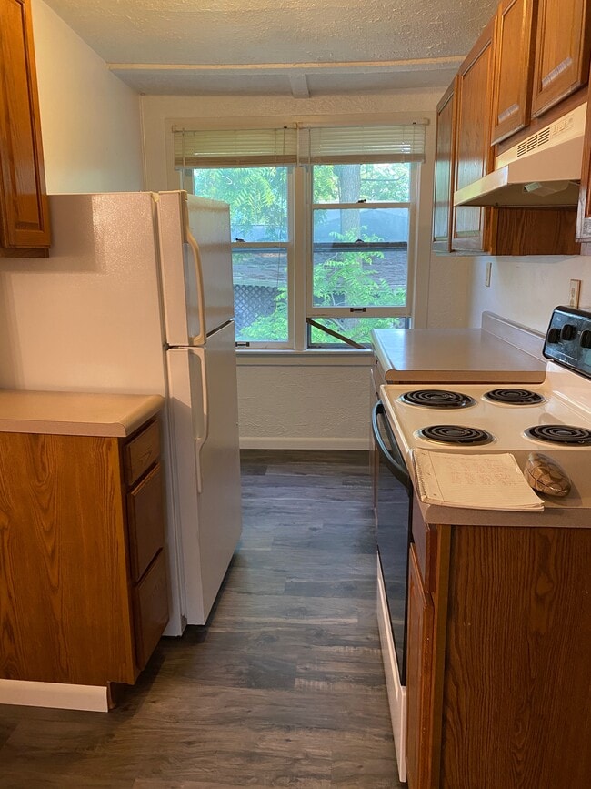 Photo - 1317 N Kinser Pike Unit B