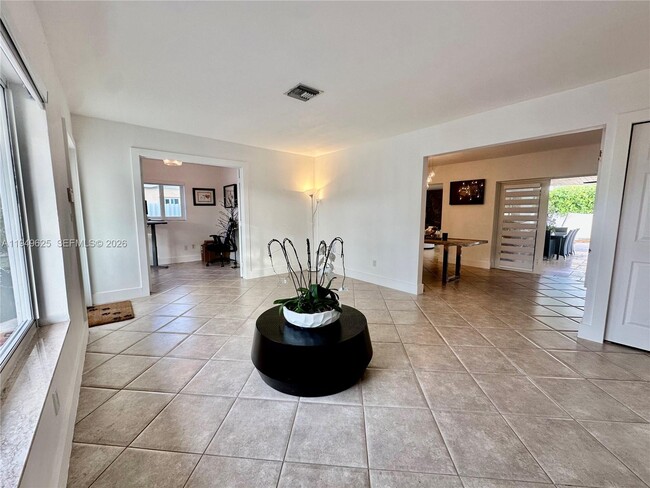 Building Photo - 2665 SW 119th Ct