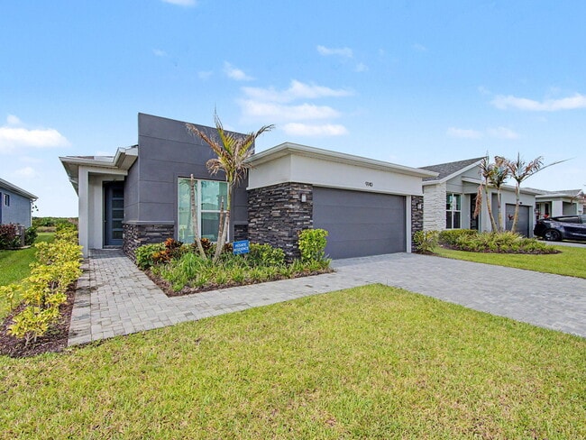 Building Photo - 9140 Remy Ln