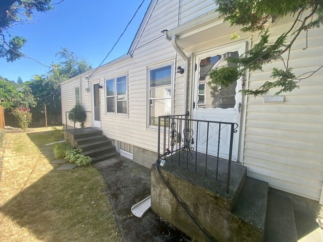 Photo - 5708 8th Ave NW