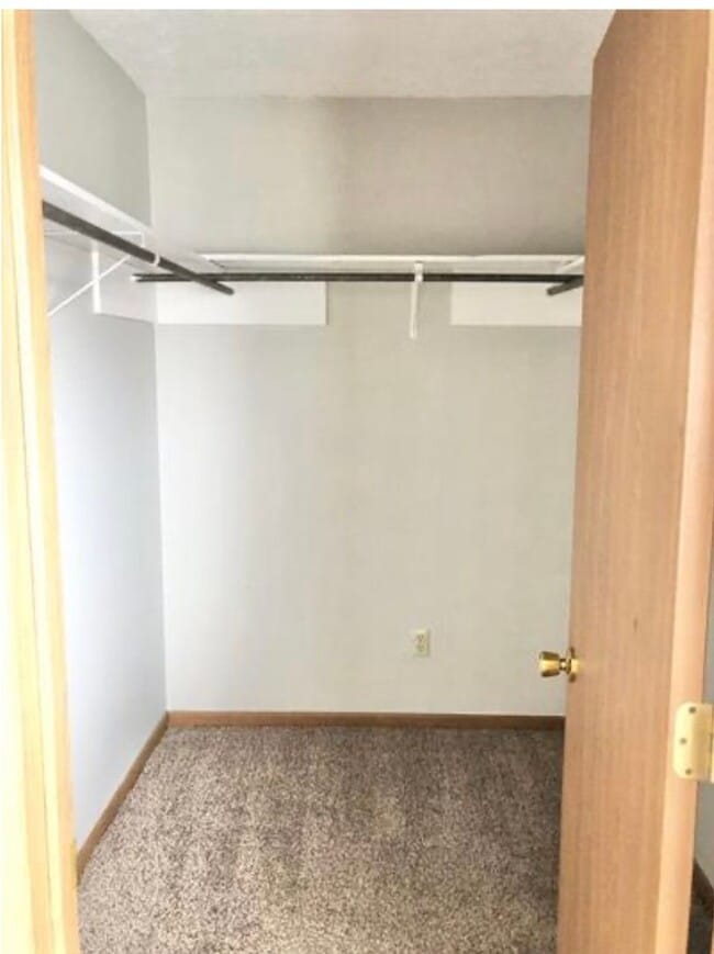 Photo - 5372 Big Tyler Rd Unit B - Back Upstairs Left