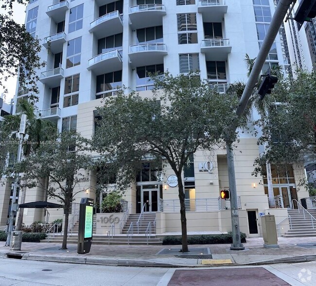 Building Photo - 1050 Brickell Ave Unit 1018 Rental