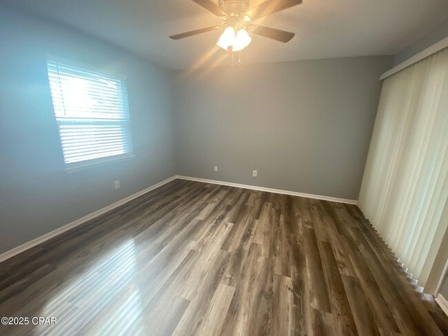 Photo - 1021 11th Ct