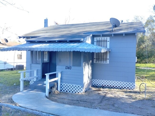 Building Photo - 1340 Ida St