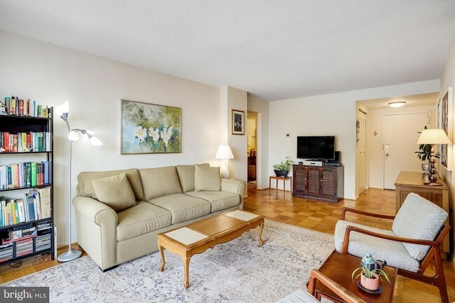 Photo - 118 Monroe St Unidad 304