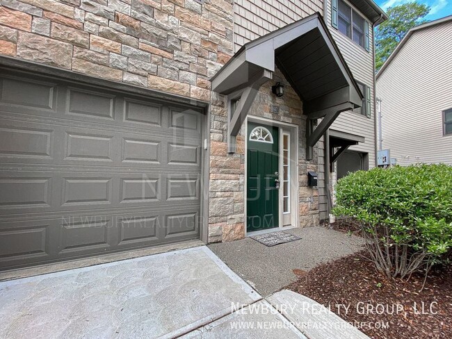 Photo - 147 Banksville Pl