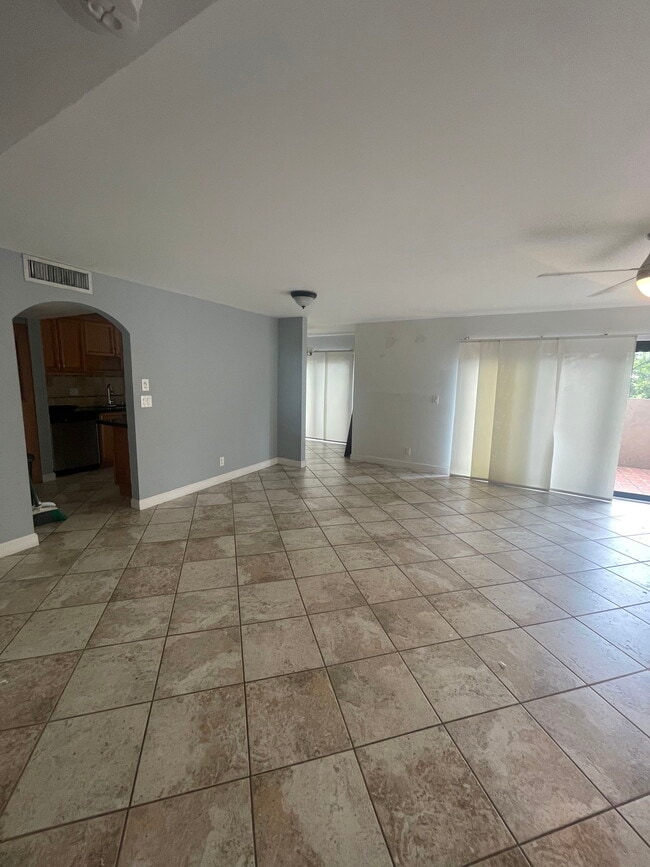 2380 NW 36th Ave