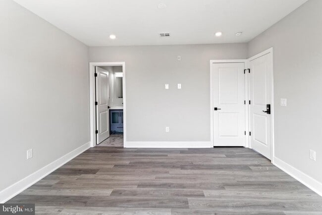 Photo - 520 N 37th St Unit 03