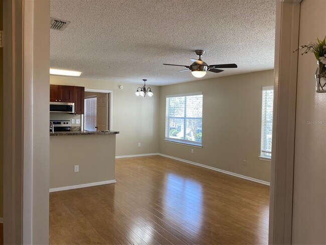 Photo - 2592 Grassy Point Dr Unidad 200