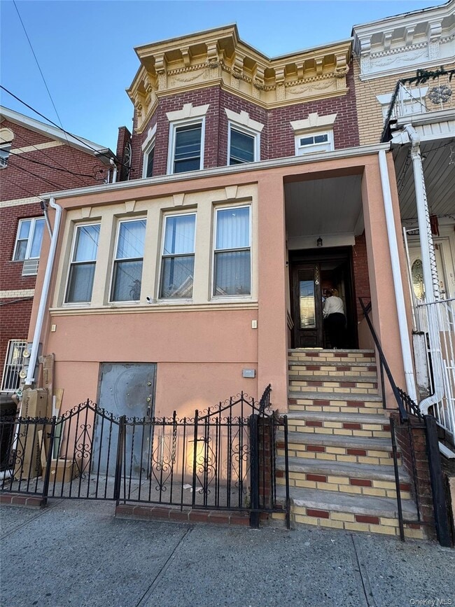 Building Photo - 32-26-32106 106th St Rental