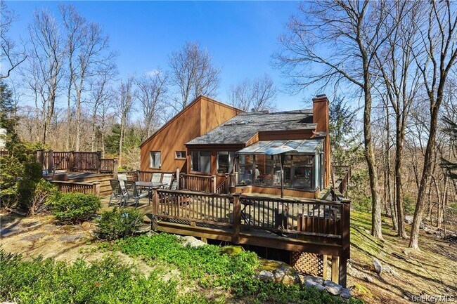 Photo - 194 Westchester Ave