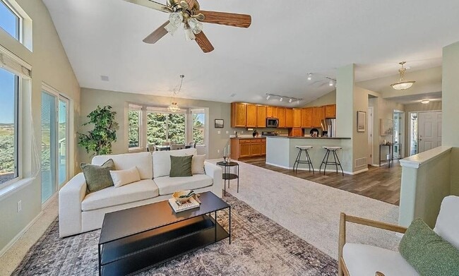 Photo - 2817 W 34th St