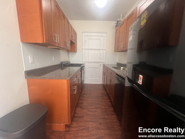 Building Photo - 1171 Boylston St Unit 27