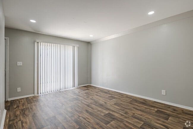 Arrowhead Townhomes