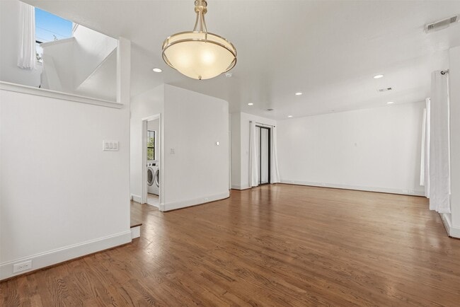 Photo - 2816 Rusk St