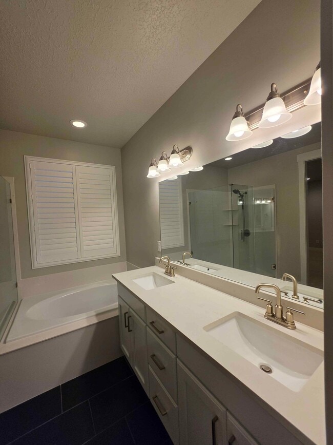 Photo - 1434 E Erickson Knl Ln