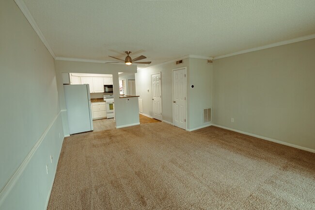 Photo - 301 Harbor Heights Dr Unidad 4-C