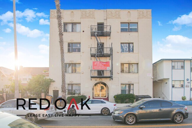 Photo - Gorgeous Studio with Stunning Hardwood Sty... Unit 401