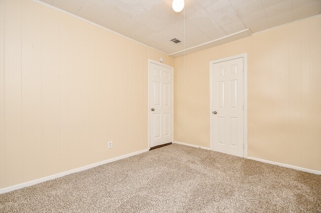 Photo - 225 17th Ave N