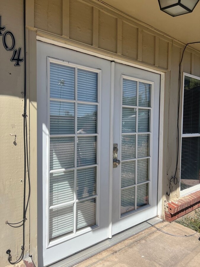 Freshly Painted 3 bed 1 bath with fenced f... - Freshly Painted 3 bed 1 bath with fenced f... Apartamento Unidad Sunny 404