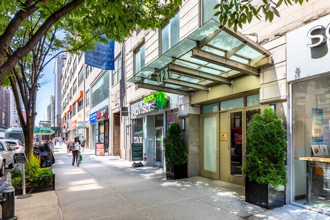 Entrada - Crossing 23rd