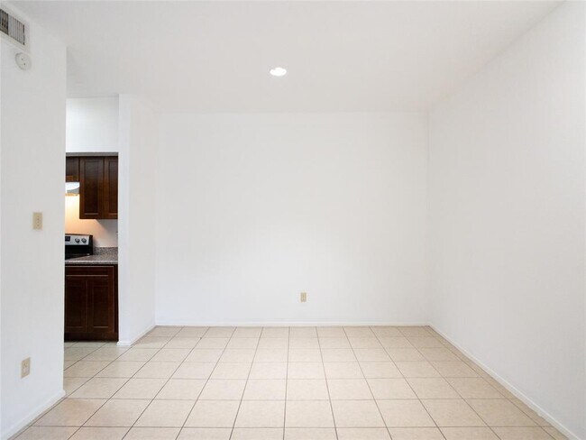 Photo - 6602 Harbor Town Dr Unit 1101