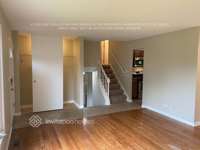 Photo - 940 Sandlewood Ct