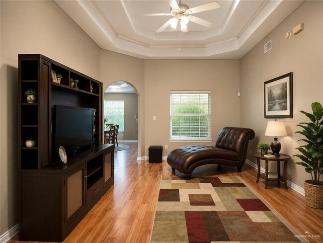 1328 Nora Dr