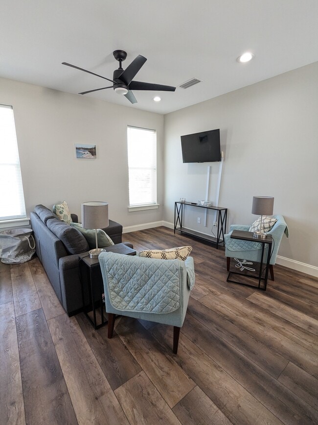 Photo - 301 Coral Gables St Unit Guesthouse