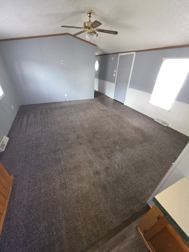 Photo - 905 W 37th Ave