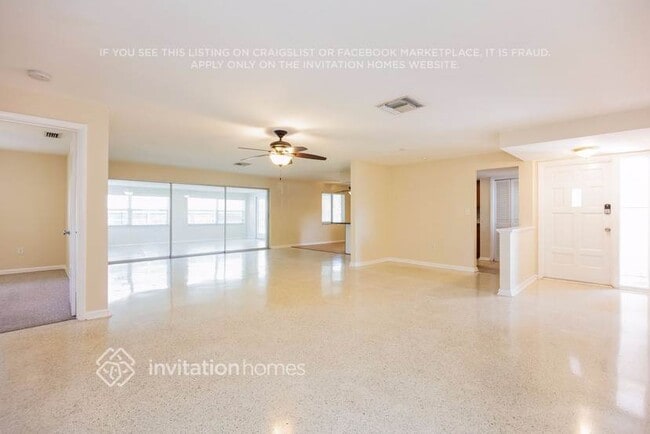 Photo - 1577 Manchester Blvd Casa